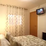 Brisas Del Mar * סאלו